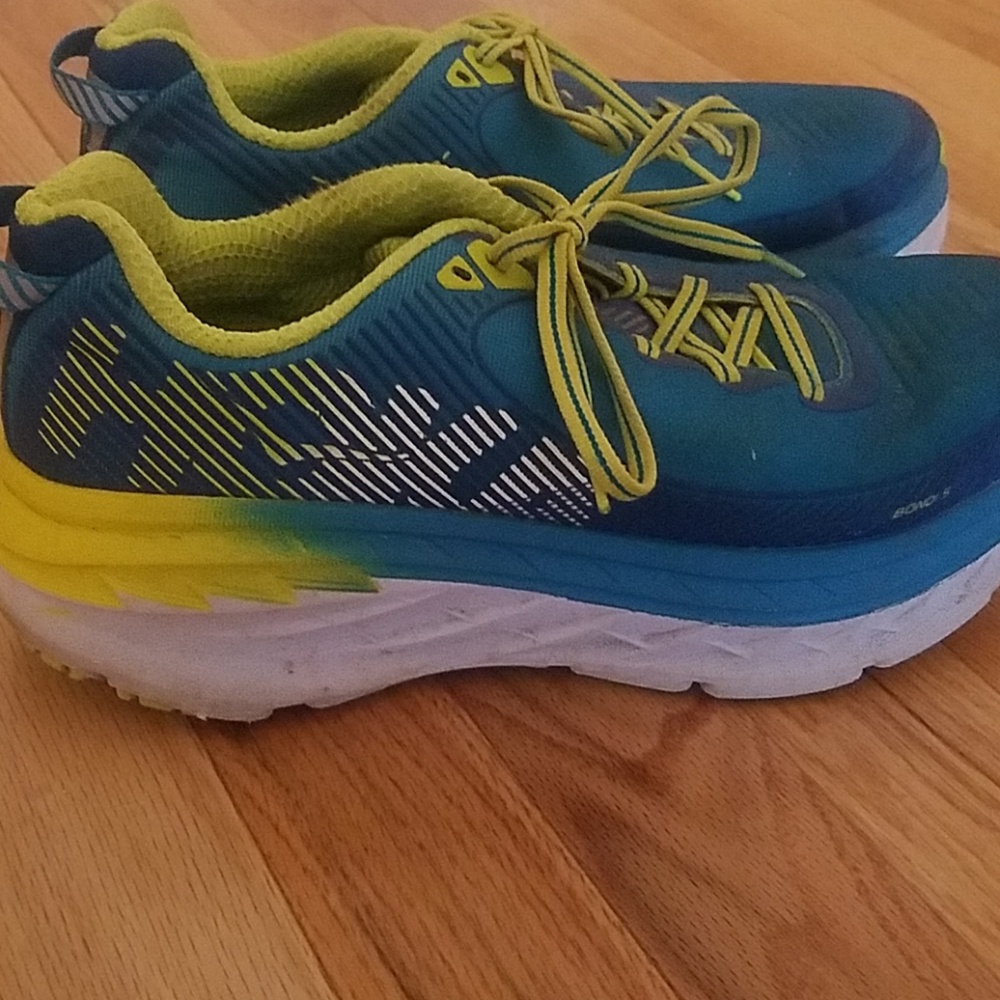hoka ultra running shoes